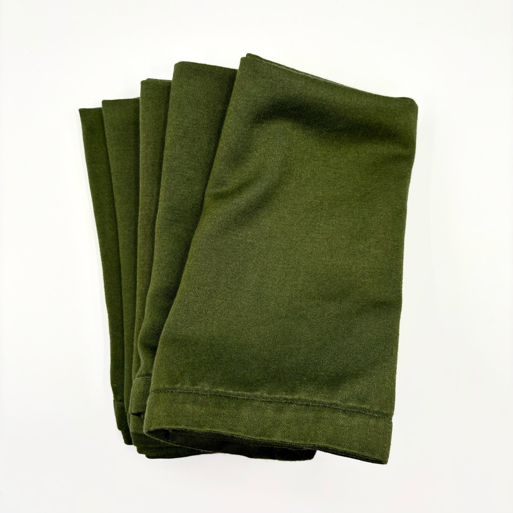 Crate & Barrel Sateen Napkins / Linens - Set of 5, Forest Green, Olive